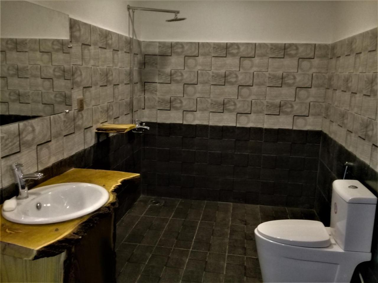 Hotel Reego Skardu Zewnętrze zdjęcie